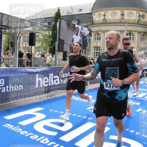 29.06.2025 - hella hamburg halbmarathon Michael Strokosch http://msf.ph/oto/8487215 29.06.2025 10:43:54 Ziel 3437, 3697, 3907, 5624, 5692, 7185, 8145, 9043, 9374, 10493, 11153, 11778, 11809, 11848, 12966, 13897, 14861, 15512, 16062, 16549, 17376, 17403, 18650, 18678 meine-sportfotos.de