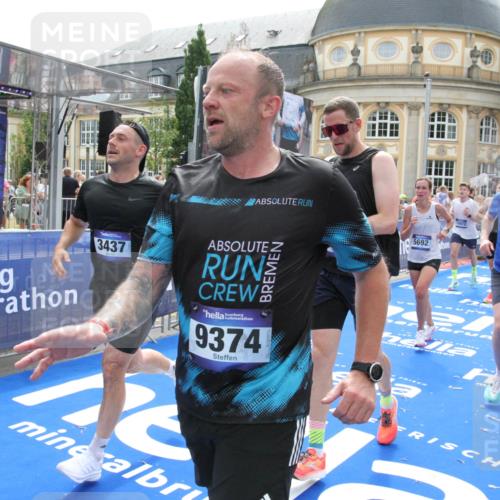 29.06.2025 - hella hamburg halbmarathon Michael Strokosch http://msf.ph/oto/8487239 29.06.2025 10:43:55 Ziel 3437, 3697, 3907, 5624, 5692, 7185, 8145, 9043, 9374, 10493, 11778, 11809, 12438, 12966, 13897, 14861, 15512, 16062, 16549, 17376, 17403, 18650, 18678 meine-sportfotos.de