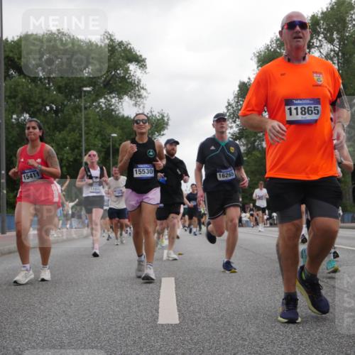 29.06.2025 - hella hamburg halbmarathon Luisa Fischer http://msf.ph/oto/8487285 29.06.2025 10:53:01 Kennedybrücke 5, 15411, 1103, 15530, 16265, 11865, 1805, 2541, 2997, 5106, 7679, 9015, 9162, 10038, 10782 meine-sportfotos.de
