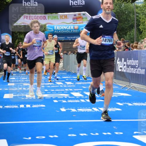 29.06.2025 - hella hamburg halbmarathon Strokosch-Dieckow http://msf.ph/oto/8487346 29.06.2025 10:44:30 Ziel 1057, 1468, 1782, 2365, 2402, 3305, 4310, 4691, 4991, 5476, 6490, 6495, 7322, 7710, 8928, 12327, 12554, 12711, 14351, 14464, 14667, 14798, 14816, 15862, 16224, 16803, 17097, 17729, 18107, 18464, 18539, 18560, 18765, 18806, 19206 meine-sportfotos.de
