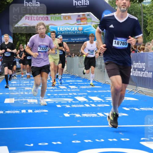 29.06.2025 - hella hamburg halbmarathon Strokosch-Dieckow http://msf.ph/oto/8487395 29.06.2025 10:44:30 Ziel 1057, 1468, 1782, 2365, 2402, 3305, 4310, 4691, 4991, 5476, 6490, 6495, 7322, 7710, 8928, 12327, 12554, 12711, 14351, 14464, 14667, 14798, 14816, 15862, 16224, 16803, 17097, 17729, 18107, 18464, 18539, 18560, 18765, 18806, 19206 meine-sportfotos.de