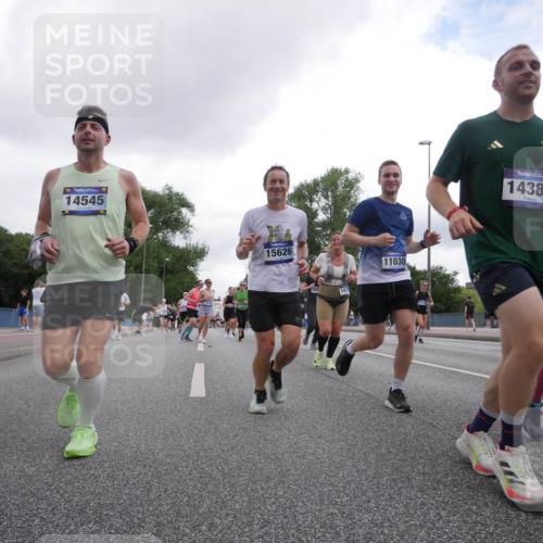29.06.2025 - hella hamburg halbmarathon Luisa Fischer http://msf.ph/oto/8487703 29.06.2025 10:53:14 Kennedybrücke 083, 14545, 15626, 11030, 14389, 14390, 1525, 2927, 3070, 4589, 5997, 6680, 6694, 6989, 8254, 9261, 10060, 10704 meine-sportfotos.de