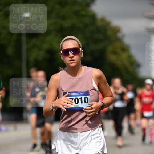 29.06.2025 - hella hamburg halbmarathon Dr. Thomas Lammeyer http://msf.ph/oto/8487815 29.06.2025 10:21:14 Kennedybrücke 1083, 1117, 1137, 1403, 2225, 2860, 2908, 3210, 3450, 3622, 5037, 5390, 5995, 6126, 6128, 6328, 6488, 6520, 6522, 6786, 6941, 6948, 7114, 7115, 7291, 7345, 8253, 8309, 8513, 8558, 8895, 8983, 9259, 9647, 9675, 10314, 10317, 10377, 10592, 10735 meine-sportfotos.de