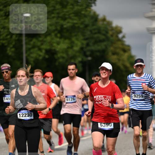 29.06.2025 - hella hamburg halbmarathon Dr. Thomas Lammeyer http://msf.ph/oto/8487985 29.06.2025 10:21:18 Kennedybrücke 1083, 1137, 1403, 2225, 2860, 2908, 3210, 3464, 3466, 3622, 5390, 5929, 5995, 6126, 6128, 6328, 6488, 6520, 6522, 6786, 6941, 6948, 7114, 7115, 7291, 7345, 8253, 8309, 8513, 8558, 8895, 8983, 9259, 9647, 10377, 10592, 10735 meine-sportfotos.de