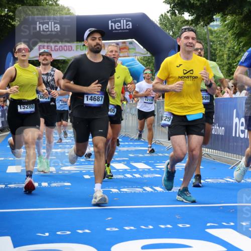 29.06.2025 - hella hamburg halbmarathon Strokosch-Dieckow http://msf.ph/oto/8488130 29.06.2025 10:44:13 Ziel 1220, 1413, 1415, 3021, 4999, 5231, 5275, 5884, 7005, 8722, 9444, 9633, 10193, 10930, 12159, 12528, 14686, 14687, 15225, 15280, 16301, 16316, 16547, 16648, 16893, 17748, 18691 meine-sportfotos.de
