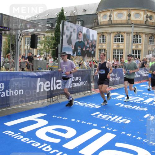 29.06.2025 - hella hamburg halbmarathon Michael Strokosch http://msf.ph/oto/8488136 29.06.2025 10:44:10 Ziel 1391, 1558, 2816, 3021, 4999, 5231, 6705, 9081, 9633, 10193, 10930, 11346, 13123, 16506, 16648, 16697, 17748, 17977, 18004 meine-sportfotos.de