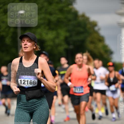 29.06.2025 - hella hamburg halbmarathon Dr. Thomas Lammeyer http://msf.ph/oto/8488219 29.06.2025 10:21:23 Kennedybrücke 1083, 1137, 1403, 1795, 2225, 2860, 2908, 3210, 3464, 3466, 3802, 3803, 4852, 5390, 5929, 5930, 5995, 6126, 6128, 6328, 6352, 6520, 6522, 6786, 6941, 7114, 7115, 7291, 7345, 7945, 8210, 8253, 8309, 8433, 8558, 8895, 8983, 9259, 9400, 9647, 9848, 10377, 10460, 10592, 10620, 10735 meine-sportfotos.de