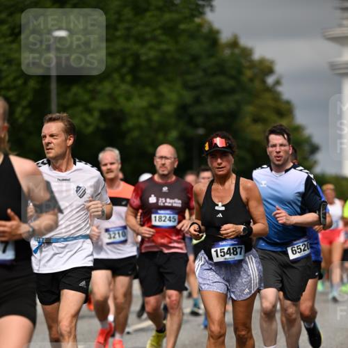 29.06.2025 - hella hamburg halbmarathon Dr. Thomas Lammeyer http://msf.ph/oto/8488480 29.06.2025 10:21:26 Kennedybrücke 1083, 1137, 1156, 1403, 1795, 2225, 2860, 2908, 3210, 3464, 3466, 3802, 3803, 4852, 5390, 5929, 5930, 5995, 6126, 6128, 6352, 6520, 6522, 6786, 7011, 7114, 7115, 7291, 7945, 8210, 8253, 8309, 8433, 8558, 8895, 9259, 9400, 9647, 9848, 10377, 10460, 10592, 10620, 10735 meine-sportfotos.de