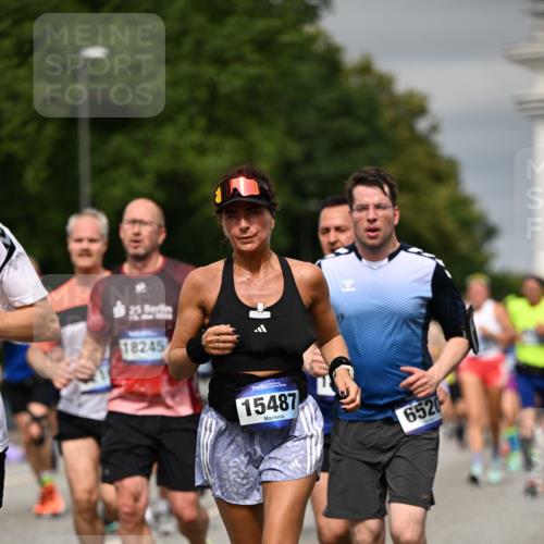 29.06.2025 - hella hamburg halbmarathon Dr. Thomas Lammeyer http://msf.ph/oto/8488603 29.06.2025 10:21:27 Kennedybrücke 1083, 1137, 1156, 1403, 1795, 2225, 2860, 2908, 3210, 3464, 3466, 3802, 3803, 4852, 5390, 5929, 5930, 5995, 6126, 6128, 6352, 6520, 6522, 6786, 7011, 7114, 7115, 7291, 7945, 8210, 8253, 8309, 8433, 8558, 8895, 9259, 9400, 9647, 9848, 10460, 10592, 10620, 10735 meine-sportfotos.de