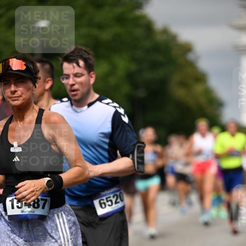 29.06.2025 - hella hamburg halbmarathon Dr. Thomas Lammeyer http://msf.ph/oto/8488682 29.06.2025 10:21:29 Kennedybrücke 1083, 1137, 1156, 1795, 2225, 2259, 2860, 2908, 3210, 3464, 3466, 3802, 3803, 4852, 5390, 5929, 5930, 5995, 6126, 6128, 6254, 6336, 6352, 6520, 6522, 6786, 7011, 7114, 7115, 7291, 7945, 8210, 8253, 8309, 8351, 8433, 8558, 8895, 9259, 9400, 9647, 9848, 10460, 10592, 10620 meine-sportfotos.de