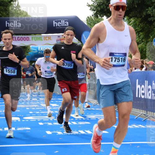 29.06.2025 - hella hamburg halbmarathon Strokosch-Dieckow http://msf.ph/oto/8488749 29.06.2025 10:44:01 Ziel 1391, 1558, 2816, 3021, 4981, 6705, 8063, 8900, 9081, 9633, 10193, 10596, 10930, 11346, 12438, 13123, 15383, 16506, 16549, 16648, 16697, 17403, 17516, 17977, 18004 meine-sportfotos.de