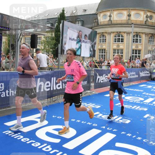 29.06.2025 - hella hamburg halbmarathon Michael Strokosch http://msf.ph/oto/8488780 29.06.2025 10:44:25 Ziel 1220, 1413, 1902, 4310, 4691, 5275, 7191, 9444, 12327, 12528, 16547, 16803, 16893, 18806 meine-sportfotos.de