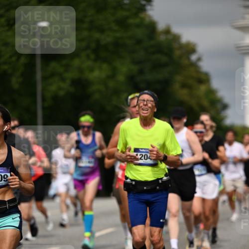 29.06.2025 - hella hamburg halbmarathon Dr. Thomas Lammeyer http://msf.ph/oto/8489007 29.06.2025 10:21:32 Kennedybrücke 1083, 1137, 1156, 1204, 1795, 2225, 2259, 2860, 2908, 3210, 3464, 3466, 3802, 3803, 4218, 4852, 5929, 5930, 5995, 6126, 6128, 6254, 6336, 6352, 6520, 6522, 6786, 7011, 7291, 7945, 8210, 8253, 8309, 8351, 8433, 8558, 8895, 9259, 9400, 9647, 9848, 10460, 10592, 10620 meine-sportfotos.de
