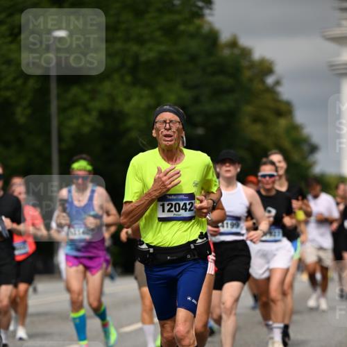 29.06.2025 - hella hamburg halbmarathon Dr. Thomas Lammeyer http://msf.ph/oto/8489034 29.06.2025 10:21:33 Kennedybrücke 1083, 1137, 1156, 1204, 1795, 2225, 2259, 2860, 2908, 3210, 3464, 3466, 3802, 3803, 4218, 4852, 5929, 5930, 5995, 6128, 6254, 6336, 6352, 6520, 6786, 7011, 7258, 7291, 7945, 8210, 8253, 8309, 8351, 8433, 8558, 8895, 9400, 9647, 9848, 10460, 10620 meine-sportfotos.de