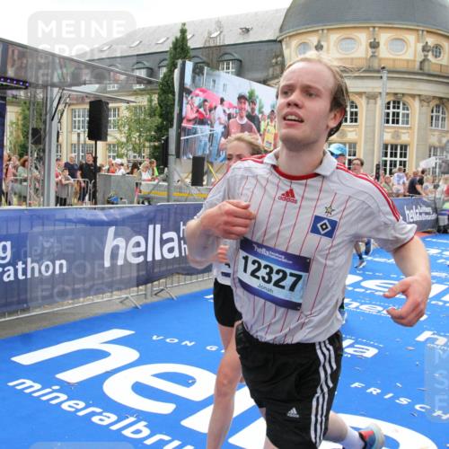 29.06.2025 - hella hamburg halbmarathon Michael Strokosch http://msf.ph/oto/8489179 29.06.2025 10:44:32 Ziel 1057, 3305, 4310, 4691, 7322, 8928, 12327, 12554, 14464, 14667, 15862, 16803, 17097, 17729, 18765, 18806 meine-sportfotos.de