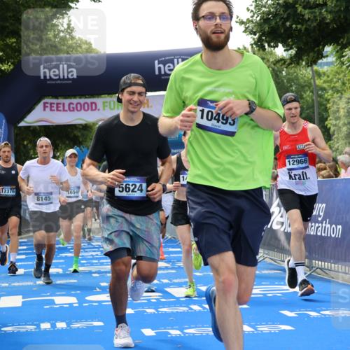 29.06.2025 - hella hamburg halbmarathon Strokosch-Dieckow http://msf.ph/oto/8489283 29.06.2025 10:43:52 Ziel 3437, 3697, 3907, 4981, 5624, 5692, 7185, 8063, 8145, 8900, 9043, 9374, 10493, 10596, 11153, 11778, 11809, 11848, 12438, 12966, 13897, 14861, 15383, 15512, 16062, 16549, 17376, 17403, 18650, 18678 meine-sportfotos.de
