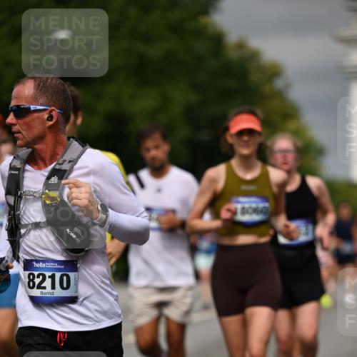 29.06.2025 - hella hamburg halbmarathon Dr. Thomas Lammeyer http://msf.ph/oto/8489391 29.06.2025 10:21:38 Kennedybrücke 1015, 1083, 1156, 1204, 1274, 1458, 1749, 1795, 2225, 2259, 2860, 3210, 3292, 3464, 3466, 3802, 3803, 4218, 4852, 5929, 5930, 6254, 6336, 6352, 6520, 6786, 7011, 7258, 7291, 7945, 8210, 8253, 8309, 8351, 8433, 8558, 8607, 9400, 9647, 9848, 10460, 10620, 10677 meine-sportfotos.de