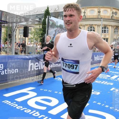 29.06.2025 - hella hamburg halbmarathon Michael Strokosch http://msf.ph/oto/8489453 29.06.2025 10:44:39 Ziel 1468, 1782, 2365, 2402, 3305, 4991, 5476, 6490, 6495, 7322, 7710, 10669, 12711, 14351, 14798, 14816, 15862, 16224, 17097, 18107, 18464, 18539, 18560, 18765, 18868, 19206 meine-sportfotos.de