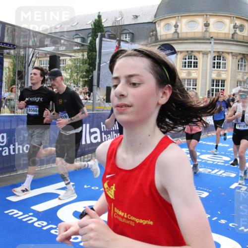 29.06.2025 - hella hamburg halbmarathon Michael Strokosch http://msf.ph/oto/8489569 29.06.2025 10:44:43 Ziel 1782, 2365, 2402, 4991, 5476, 6490, 6495, 10669, 12711, 14351, 14798, 14816, 15185, 15233, 16224, 17251, 18107, 18437, 18464, 18539, 18560, 18868, 19206 meine-sportfotos.de