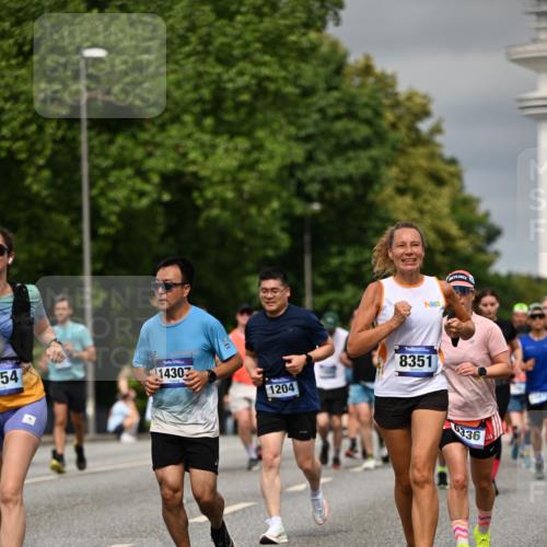 29.06.2025 - hella hamburg halbmarathon Dr. Thomas Lammeyer http://msf.ph/oto/8489897 29.06.2025 10:21:44 Kennedybrücke 1015, 1156, 1204, 1274, 1458, 1622, 1749, 1795, 2094, 2259, 2931, 3138, 3292, 3464, 3466, 3802, 3803, 4218, 4852, 5929, 5930, 6254, 6336, 6352, 6786, 7011, 7258, 7945, 8210, 8351, 8433, 8607, 9400, 9848, 10460, 10509, 10620, 10677, 11372 meine-sportfotos.de