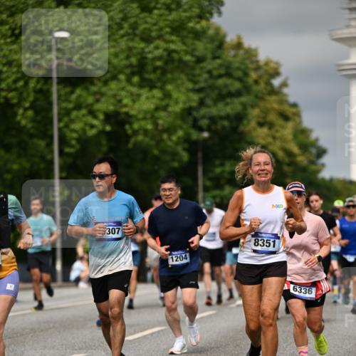29.06.2025 - hella hamburg halbmarathon Dr. Thomas Lammeyer http://msf.ph/oto/8489910 29.06.2025 10:21:44 Kennedybrücke 1015, 1156, 1204, 1274, 1458, 1622, 1749, 1795, 2094, 2259, 2931, 3138, 3292, 3464, 3466, 3802, 3803, 4218, 4852, 5929, 5930, 6254, 6336, 6352, 6786, 7011, 7258, 7945, 8210, 8351, 8433, 8607, 9400, 9848, 10460, 10509, 10620, 10677, 11372 meine-sportfotos.de