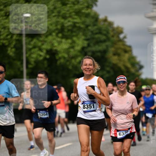 29.06.2025 - hella hamburg halbmarathon Dr. Thomas Lammeyer http://msf.ph/oto/8490021 29.06.2025 10:21:45 Kennedybrücke 1015, 1156, 1204, 1274, 1458, 1622, 1749, 1795, 2094, 2259, 2931, 3138, 3292, 3464, 3466, 3802, 3803, 4218, 4852, 5004, 5929, 5930, 6254, 6336, 6352, 7011, 7258, 7945, 8210, 8351, 8433, 8607, 9400, 9848, 10460, 10509, 10620, 10677, 11275, 11372 meine-sportfotos.de