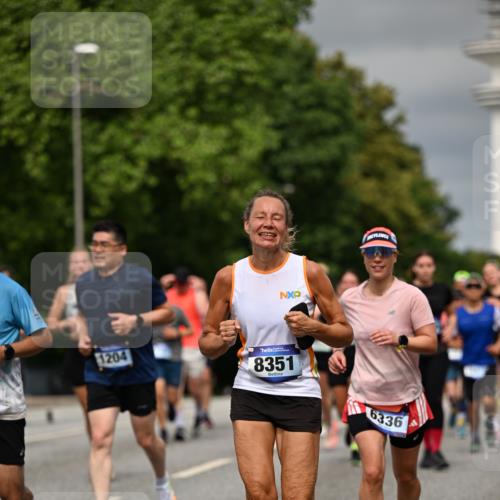 29.06.2025 - hella hamburg halbmarathon Dr. Thomas Lammeyer http://msf.ph/oto/8490042 29.06.2025 10:21:45 Kennedybrücke 1015, 1156, 1204, 1274, 1458, 1622, 1749, 1795, 2094, 2259, 2931, 3138, 3292, 3464, 3466, 3802, 3803, 4218, 4852, 5004, 5929, 5930, 6254, 6336, 6352, 7011, 7258, 7945, 8210, 8351, 8433, 8607, 9400, 9848, 10460, 10509, 10620, 10677, 11275, 11372 meine-sportfotos.de
