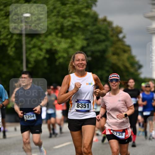 29.06.2025 - hella hamburg halbmarathon Dr. Thomas Lammeyer http://msf.ph/oto/8490054 29.06.2025 10:21:45 Kennedybrücke 1015, 1156, 1204, 1274, 1458, 1622, 1749, 1795, 2094, 2259, 2931, 3138, 3292, 3464, 3466, 3802, 3803, 4218, 4852, 5004, 5929, 5930, 6254, 6336, 6352, 7011, 7258, 7945, 8210, 8351, 8433, 8607, 9400, 9848, 10460, 10509, 10620, 10677, 11275, 11372 meine-sportfotos.de