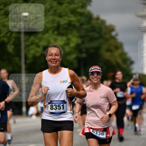 29.06.2025 - hella hamburg halbmarathon Dr. Thomas Lammeyer http://msf.ph/oto/8490085 29.06.2025 10:21:46 Kennedybrücke 1015, 1156, 1204, 1274, 1458, 1622, 1749, 1795, 2094, 2259, 2931, 3138, 3292, 3464, 3802, 3803, 4218, 4852, 5002, 5004, 5929, 5930, 6254, 6336, 6352, 7011, 7258, 7945, 8144, 8210, 8351, 8433, 8607, 9400, 9848, 10460, 10509, 10620, 10677, 11275, 11372 meine-sportfotos.de