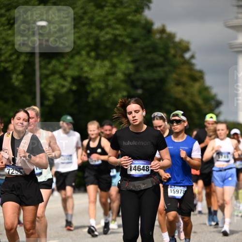 29.06.2025 - hella hamburg halbmarathon Dr. Thomas Lammeyer http://msf.ph/oto/8490323 29.06.2025 10:21:49 Kennedybrücke 1015, 1156, 1204, 1274, 1458, 1554, 1622, 1749, 1795, 2094, 2259, 2931, 3138, 3292, 3802, 3803, 4218, 4852, 5002, 5004, 5294, 5930, 6254, 6336, 6352, 7011, 7258, 7945, 8144, 8210, 8351, 8433, 8607, 9400, 9798, 9848, 10460, 10509, 10620, 10677, 11275, 11372 meine-sportfotos.de