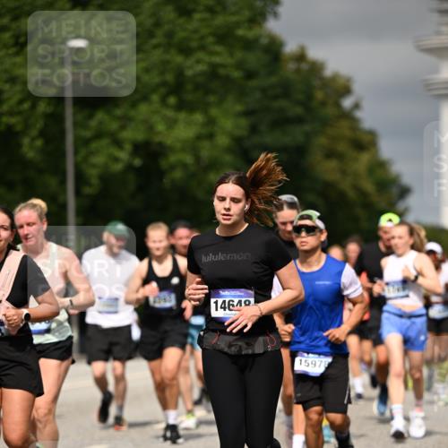 29.06.2025 - hella hamburg halbmarathon Dr. Thomas Lammeyer http://msf.ph/oto/8490340 29.06.2025 10:21:49 Kennedybrücke 1015, 1156, 1204, 1274, 1458, 1554, 1622, 1749, 1795, 2094, 2259, 2931, 3138, 3292, 3802, 3803, 4218, 4852, 5002, 5004, 5294, 5930, 6254, 6336, 6352, 7011, 7258, 7945, 8144, 8210, 8351, 8433, 8607, 9400, 9798, 9848, 10460, 10509, 10620, 10677, 11275, 11372 meine-sportfotos.de