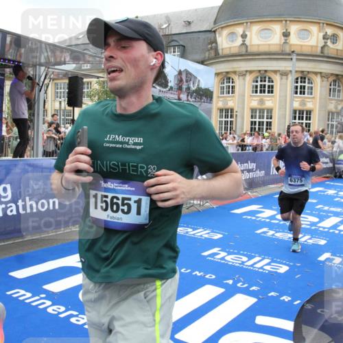 29.06.2025 - hella hamburg halbmarathon Michael Strokosch http://msf.ph/oto/8490584 29.06.2025 10:45:18 Ziel 2188, 6054, 6375, 6575, 6819, 7087, 10064, 12783, 15563, 15636, 15651, 15741, 15760, 16513, 17120, 17960, 18346, 18718 meine-sportfotos.de
