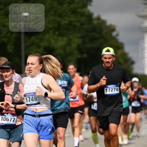 29.06.2025 - hella hamburg halbmarathon Dr. Thomas Lammeyer http://msf.ph/oto/8490635 29.06.2025 10:21:53 Kennedybrücke 1015, 1156, 1204, 1274, 1458, 1554, 1622, 1641, 1749, 1795, 2094, 2147, 2259, 2548, 2931, 3138, 3292, 4218, 4804, 5002, 5004, 5294, 6254, 6336, 7011, 7094, 7258, 7641, 8144, 8351, 8607, 9400, 9798, 10509, 10677, 11275, 11372 meine-sportfotos.de