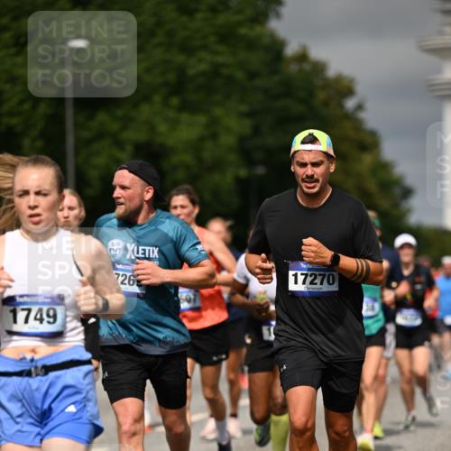 29.06.2025 - hella hamburg halbmarathon Dr. Thomas Lammeyer http://msf.ph/oto/8490648 29.06.2025 10:21:53 Kennedybrücke 1015, 1156, 1204, 1274, 1458, 1554, 1622, 1641, 1749, 1795, 2094, 2147, 2259, 2548, 2931, 3138, 3292, 4218, 4804, 5002, 5004, 5294, 6254, 6336, 7011, 7094, 7258, 7641, 8144, 8351, 8607, 9400, 9798, 10509, 10677, 11275, 11372 meine-sportfotos.de