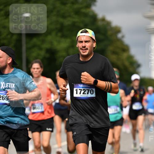 29.06.2025 - hella hamburg halbmarathon Dr. Thomas Lammeyer http://msf.ph/oto/8490708 29.06.2025 10:21:54 Kennedybrücke 1015, 1156, 1204, 1274, 1458, 1554, 1622, 1641, 1749, 2094, 2147, 2259, 2548, 2931, 3138, 3292, 3977, 4218, 4804, 5002, 5004, 5023, 5294, 6254, 6336, 7011, 7094, 7258, 7641, 8144, 8351, 8607, 9798, 10509, 10677, 11275, 11372 meine-sportfotos.de
