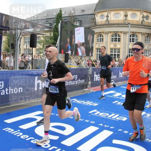 29.06.2025 - hella hamburg halbmarathon Michael Strokosch http://msf.ph/oto/8490734 29.06.2025 10:45:27 Ziel 1697, 2367, 2470, 3186, 5706, 9105, 11469, 12277, 12643, 14703, 17499, 18407, 18638 meine-sportfotos.de