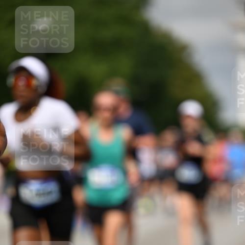 29.06.2025 - hella hamburg halbmarathon Dr. Thomas Lammeyer http://msf.ph/oto/8490853 29.06.2025 10:21:56 Kennedybrücke 1015, 1156, 1204, 1274, 1458, 1554, 1622, 1641, 1749, 1982, 2094, 2147, 2259, 2548, 2931, 3138, 3292, 3977, 4218, 4804, 5002, 5004, 5023, 5294, 6254, 6336, 7094, 7258, 7641, 8144, 8351, 8607, 9798, 10332, 10509, 10677, 11275, 11372 meine-sportfotos.de