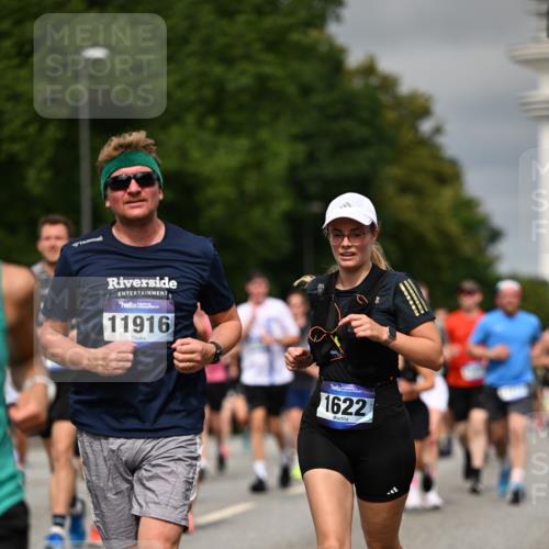 29.06.2025 - hella hamburg halbmarathon Dr. Thomas Lammeyer http://msf.ph/oto/8490936 29.06.2025 10:21:57 Kennedybrücke 1015, 1204, 1274, 1458, 1554, 1622, 1641, 1749, 1982, 2094, 2147, 2259, 2548, 2931, 3138, 3292, 3977, 4218, 4804, 5002, 5004, 5023, 5294, 6254, 6336, 7094, 7258, 7641, 8144, 8351, 8607, 9539, 9798, 10332, 10509, 10677, 10831, 11275, 11372 meine-sportfotos.de