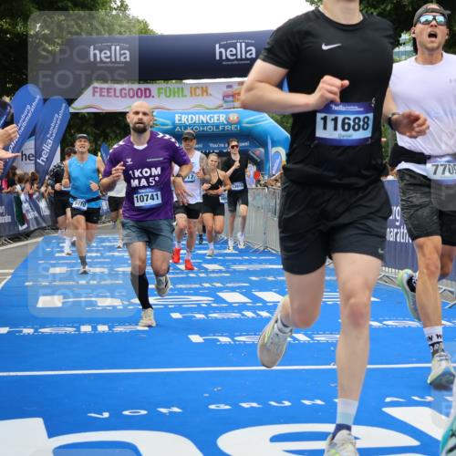 29.06.2025 - hella hamburg halbmarathon Strokosch-Dieckow http://msf.ph/oto/8490938 29.06.2025 10:45:03 Ziel 1171, 1424, 1520, 2270, 3917, 4997, 6266, 6575, 6819, 7087, 7709, 7843, 9302, 9710, 10313, 10741, 11688, 13919, 15334, 15365, 16058, 16685, 16689, 17120, 17381, 17544, 17960, 18055, 18346, 18718 meine-sportfotos.de