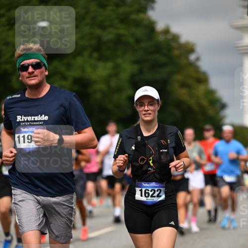 29.06.2025 - hella hamburg halbmarathon Dr. Thomas Lammeyer http://msf.ph/oto/8490961 29.06.2025 10:21:57 Kennedybrücke 1015, 1204, 1274, 1458, 1554, 1622, 1641, 1749, 1982, 2094, 2147, 2259, 2548, 2931, 3138, 3292, 3977, 4218, 4804, 5002, 5004, 5023, 5294, 6254, 6336, 7094, 7258, 7641, 8144, 8351, 8607, 9539, 9798, 10332, 10509, 10677, 10831, 11275, 11372 meine-sportfotos.de