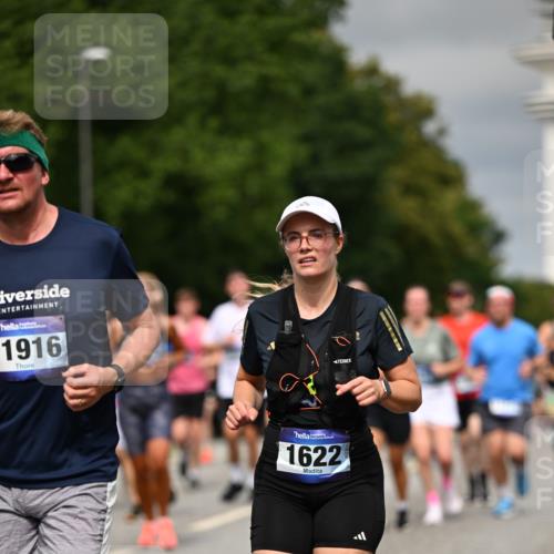 29.06.2025 - hella hamburg halbmarathon Dr. Thomas Lammeyer http://msf.ph/oto/8490979 29.06.2025 10:21:58 Kennedybrücke 1015, 1067, 1204, 1274, 1298, 1458, 1554, 1622, 1641, 1749, 1982, 2094, 2147, 2259, 2548, 2931, 3138, 3292, 3977, 4218, 4804, 5002, 5004, 5023, 5294, 6254, 6336, 7094, 7258, 7641, 8144, 8351, 8607, 9539, 9798, 10332, 10509, 10677, 10831, 11275, 11372 meine-sportfotos.de
