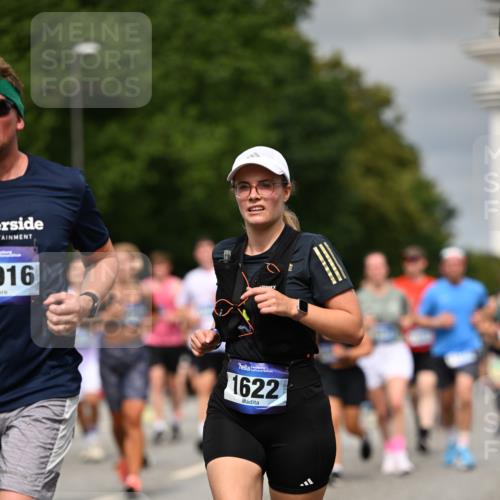 29.06.2025 - hella hamburg halbmarathon Dr. Thomas Lammeyer http://msf.ph/oto/8490989 29.06.2025 10:21:58 Kennedybrücke 1015, 1067, 1204, 1274, 1298, 1458, 1554, 1622, 1641, 1749, 1982, 2094, 2147, 2259, 2548, 2931, 3138, 3292, 3977, 4218, 4804, 5002, 5004, 5023, 5294, 6254, 6336, 7094, 7258, 7641, 8144, 8351, 8607, 9539, 9798, 10332, 10509, 10677, 10831, 11275, 11372 meine-sportfotos.de
