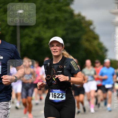 29.06.2025 - hella hamburg halbmarathon Dr. Thomas Lammeyer http://msf.ph/oto/8490999 29.06.2025 10:21:58 Kennedybrücke 1015, 1067, 1204, 1274, 1298, 1458, 1554, 1622, 1641, 1749, 1982, 2094, 2147, 2259, 2548, 2931, 3138, 3292, 3977, 4218, 4804, 5002, 5004, 5023, 5294, 6254, 6336, 7094, 7258, 7641, 8144, 8351, 8607, 9539, 9798, 10332, 10509, 10677, 10831, 11275, 11372 meine-sportfotos.de