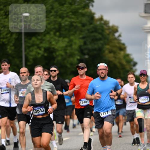 29.06.2025 - hella hamburg halbmarathon Dr. Thomas Lammeyer http://msf.ph/oto/8491278 29.06.2025 10:22:01 Kennedybrücke 1015, 1067, 1274, 1298, 1458, 1554, 1622, 1641, 1749, 1982, 2094, 2147, 2305, 2548, 2931, 3138, 3292, 3977, 4194, 4218, 4804, 5002, 5004, 5023, 5294, 7094, 7258, 7641, 8144, 8248, 8607, 9539, 9586, 9734, 9798, 10332, 10509, 10677, 10831, 11275, 11372 meine-sportfotos.de