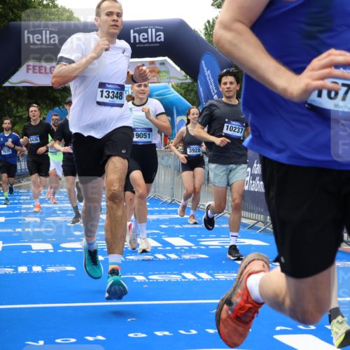 29.06.2025 - hella hamburg halbmarathon Strokosch-Dieckow http://msf.ph/oto/8491364 29.06.2025 10:43:24 Ziel 2653, 3109, 3124, 3146, 3928, 4080, 5124, 5436, 5506, 7635, 8664, 9931, 10099, 10237, 10246, 11648, 12623, 13348, 15921, 16338, 16720, 17391, 18274, 18513, 18810, 18942, 18987, 19009, 19051 meine-sportfotos.de
