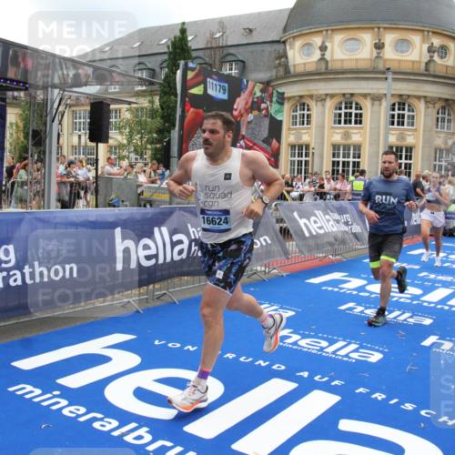 29.06.2025 - hella hamburg halbmarathon Michael Strokosch http://msf.ph/oto/8491422 29.06.2025 10:45:57 Ziel 3477, 4277, 4345, 6532, 7385, 8577, 8871, 10792, 11821, 12084, 14911, 15149, 16624, 17008, 18185, 19116 meine-sportfotos.de