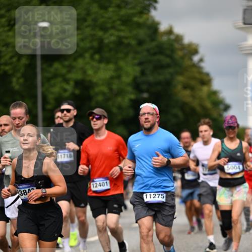 29.06.2025 - hella hamburg halbmarathon Dr. Thomas Lammeyer http://msf.ph/oto/8491446 29.06.2025 10:22:01 Kennedybrücke 1015, 1067, 1274, 1298, 1458, 1554, 1622, 1641, 1749, 1982, 2094, 2147, 2305, 2548, 2931, 3138, 3292, 3977, 4194, 4218, 4804, 5002, 5004, 5023, 5294, 7094, 7258, 7641, 8144, 8248, 8607, 9539, 9586, 9734, 9798, 10332, 10509, 10677, 10831, 11275, 11372 meine-sportfotos.de