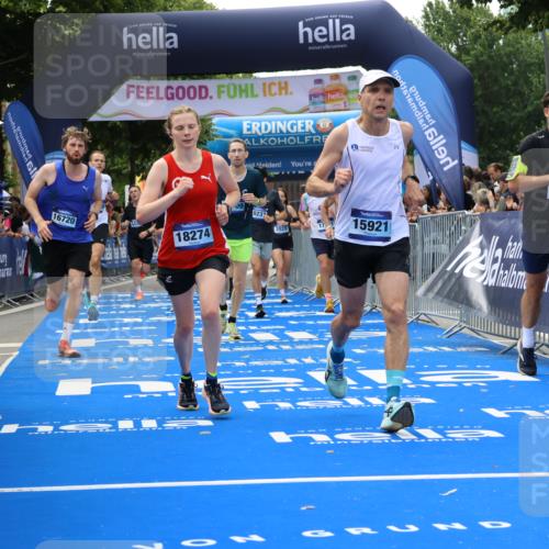29.06.2025 - hella hamburg halbmarathon Strokosch-Dieckow http://msf.ph/oto/8491650 29.06.2025 10:43:21 Ziel 2653, 3109, 3124, 3146, 3928, 5436, 5506, 8664, 9931, 10099, 10237, 13348, 15921, 16314, 16720, 16997, 17391, 18274, 18942, 18987, 19009, 19051 meine-sportfotos.de