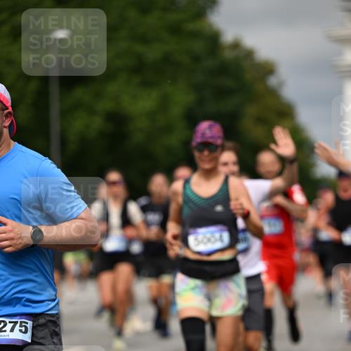 29.06.2025 - hella hamburg halbmarathon Dr. Thomas Lammeyer http://msf.ph/oto/8491686 29.06.2025 10:22:03 Kennedybrücke 1015, 1067, 1274, 1298, 1458, 1554, 1622, 1641, 1749, 1982, 2094, 2147, 2305, 2548, 2931, 3138, 3292, 3977, 4194, 4738, 4804, 5002, 5004, 5023, 5294, 7094, 7258, 7641, 8144, 8248, 8607, 9539, 9586, 9734, 9798, 10332, 10509, 10677, 10831, 11275, 11372 meine-sportfotos.de