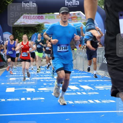 29.06.2025 - hella hamburg halbmarathon Strokosch-Dieckow http://msf.ph/oto/8491790 29.06.2025 10:43:20 Ziel 2653, 3109, 3124, 3146, 3928, 5506, 8664, 10099, 10237, 13348, 15921, 16314, 16720, 16997, 17391, 18274, 18942, 18987, 19009, 19051 meine-sportfotos.de